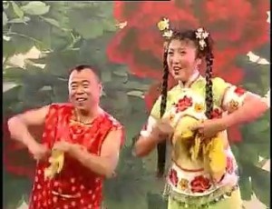 闫学晶、潘长江二人转小帽《小拜年》