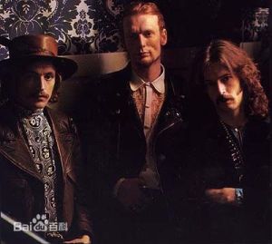 Cream - Badge