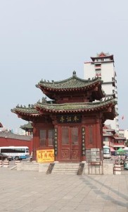奉诏亭、颁春亭