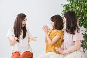 「友達親子」どう思いますか?