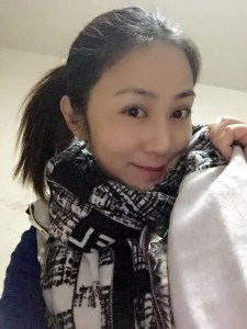 《你是谁》—朱丽