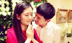 知情人爆料谢娜怀的是双胞胎女孩,预产期是2月5日