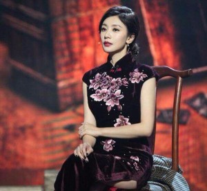 贾静雯新书忆母亲,自认是开明妈妈可打80分