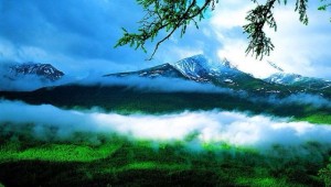 西部旅游~天山:人世间所有想象的重叠之地